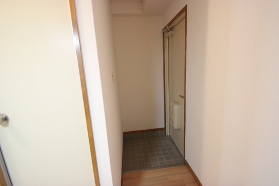 西本ビル(中広)