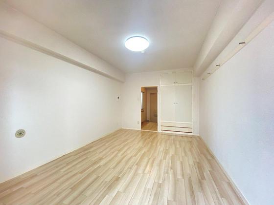 西本ビル(中広)