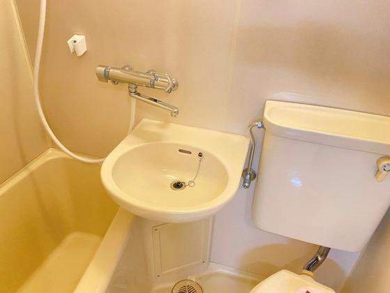 西本ビル(中広)