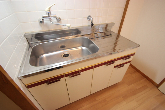 西本ビル(中広)