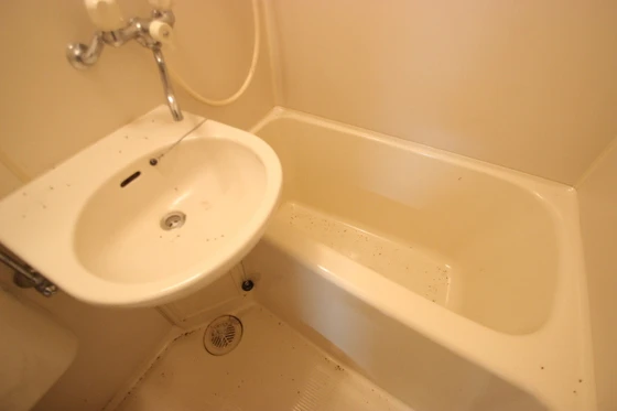 西本ビル(中広)