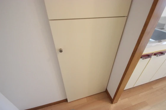 西本ビル(中広)