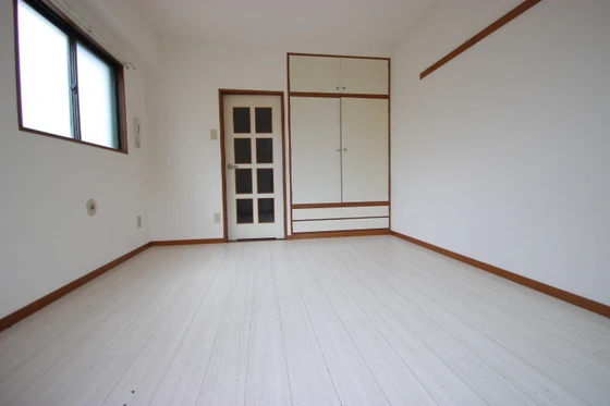 西本ビル(中広)