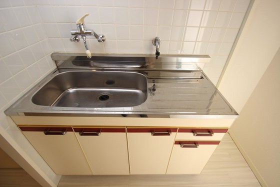 西本ビル(中広)