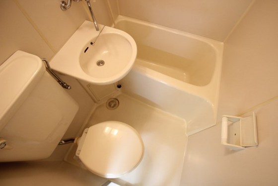 西本ビル(中広)