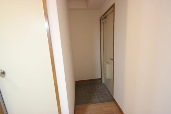 西本ビル(中広)