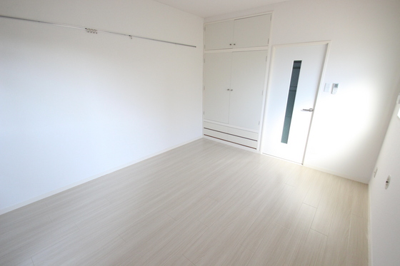 西本ビル(中広)