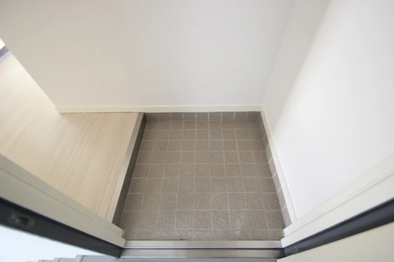 西本ビル(中広)