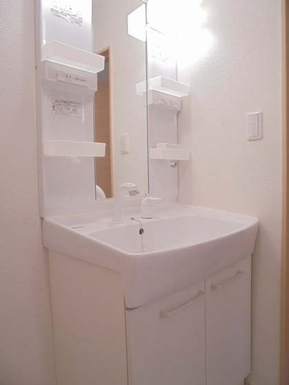 サン・ユイットB