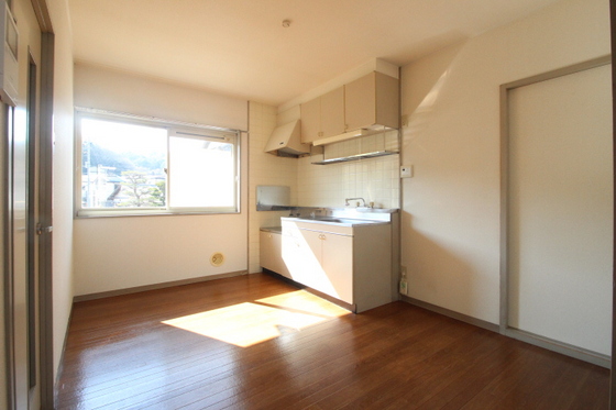 プラドール佐方