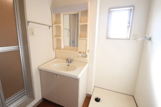 プラドール佐方