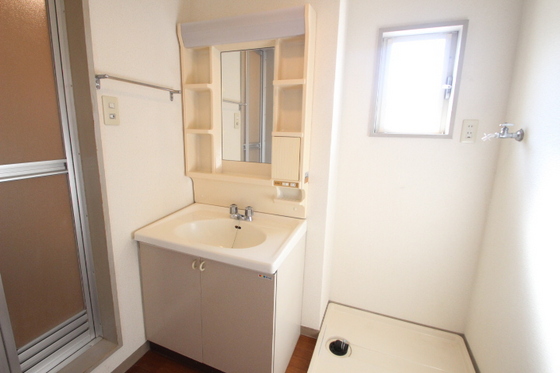 プラドール佐方