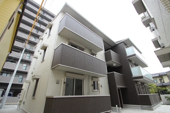 プルーニャ C棟