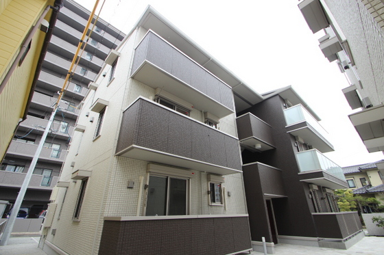 プルーニャ C棟