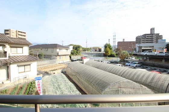 エルメゾン坂原 A