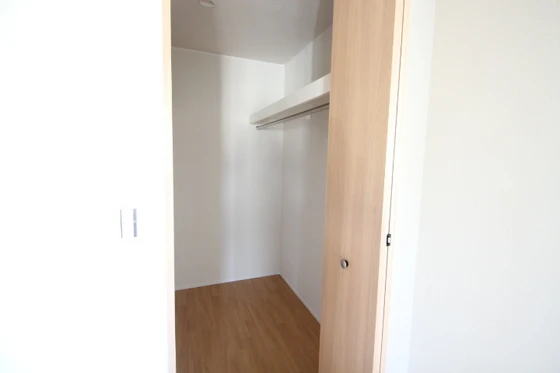 エルメゾン坂原 A