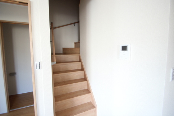 エルメゾン坂原 A