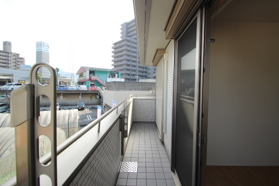 エルメゾン坂原 A