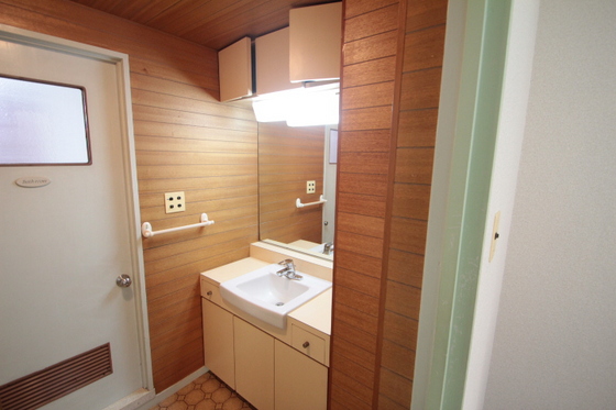 鈴が峰第2住宅16号棟