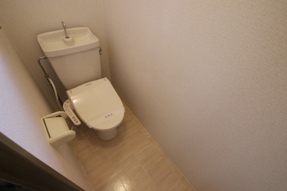 ファミール土井 A棟