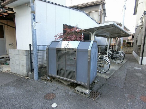 ファミール土井 A棟