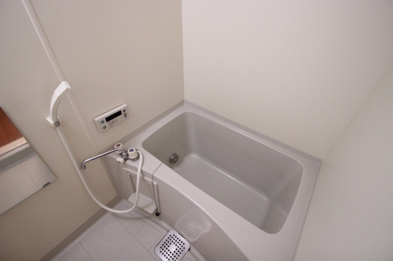 ファミール中筋A