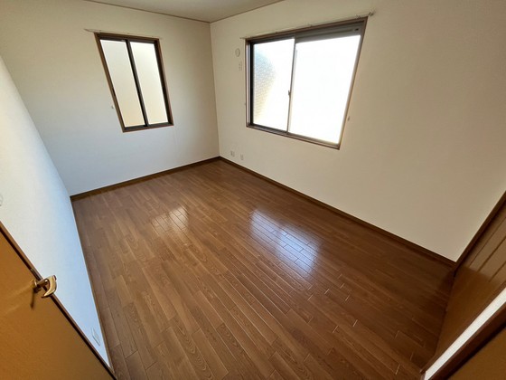 ファミール中筋A