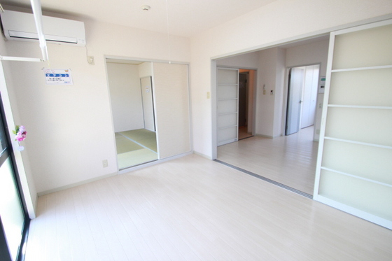 フラッツ チェリーB棟