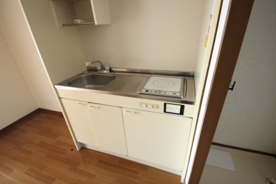 サンサンコート利保