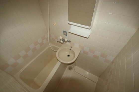 サンサンコート利保