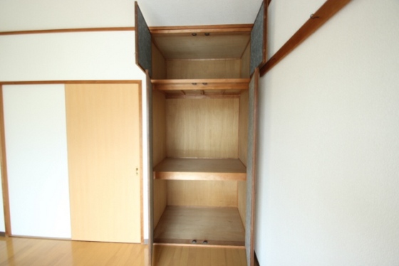 サンサンコート利保