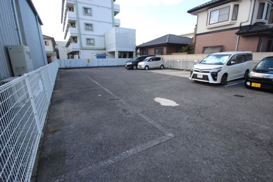 サンサンコート利保