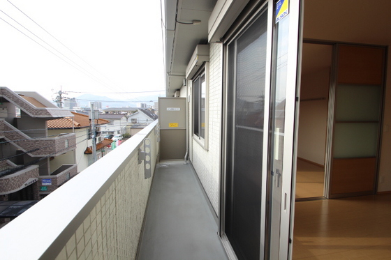 グランソレイユ西原