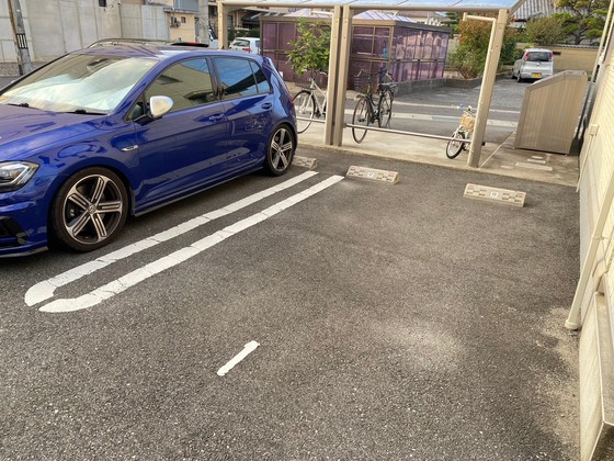 グランソレイユ西原