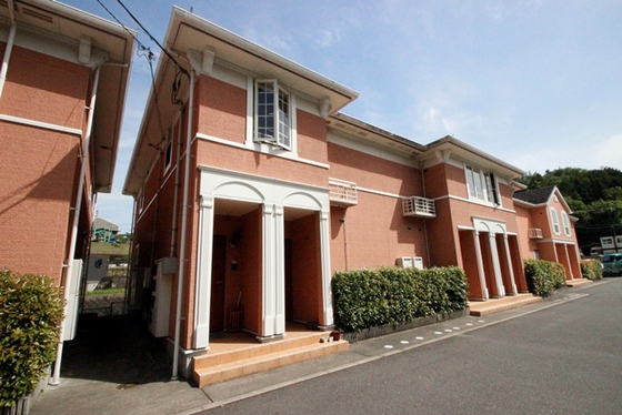 フォレストサイド7番館