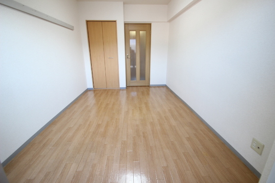 サンローレル串戸