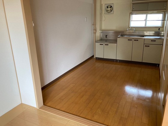 サンローレル宮内A棟