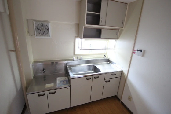 サンローレル宮内A棟