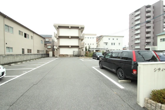 シティコート海老園