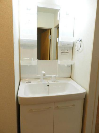 カ-ザ セレ-ナ相田A