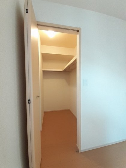 サンビレッジ 和