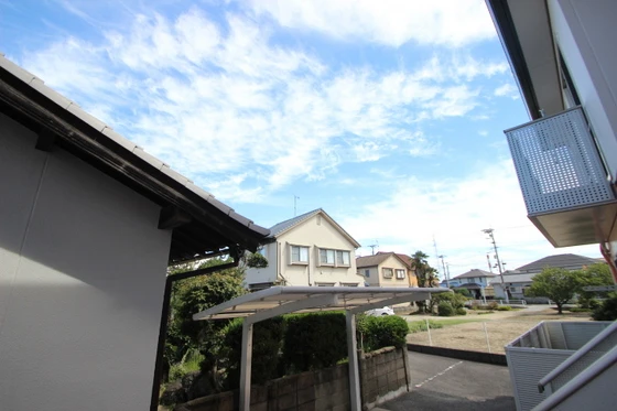 レーヴィンス 栄