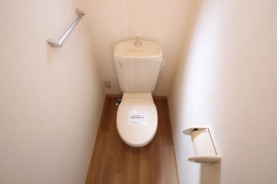 レーヴィンス 栄