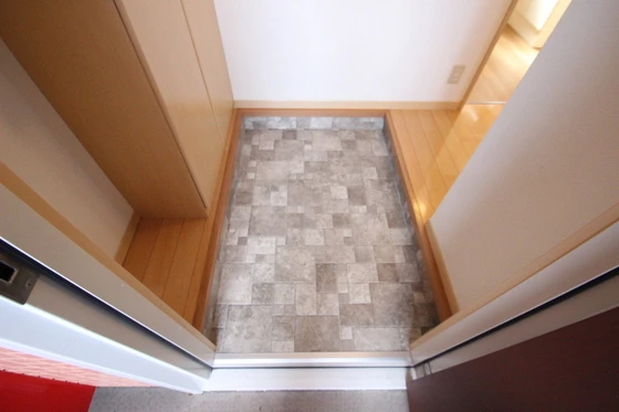 レーヴィンス 栄