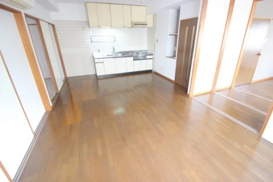 パールマンション東観音