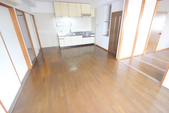 パールマンション東観音