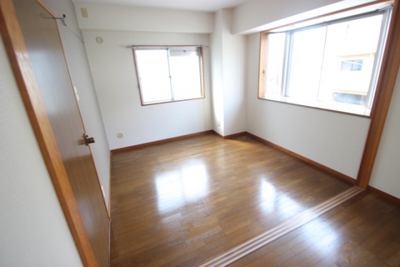 パールマンション東観音