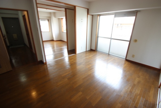 パールマンション東観音