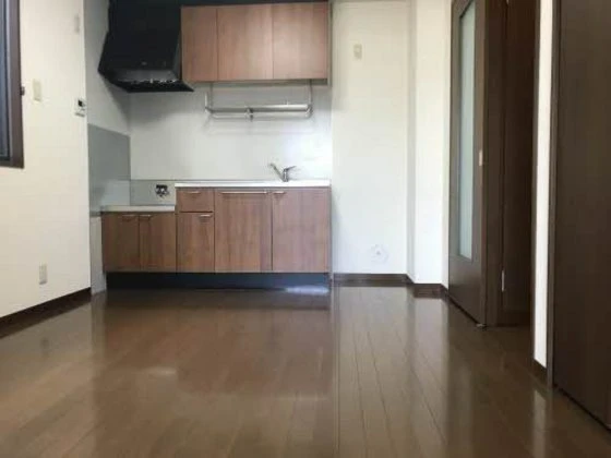 クレール五日市駅前 E棟