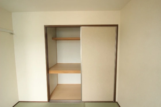 クレール五日市駅前 E棟